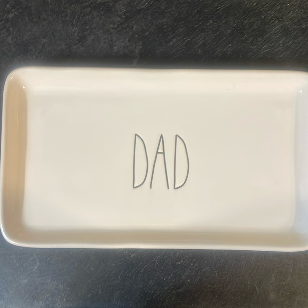 Rae Dunn dad tray.